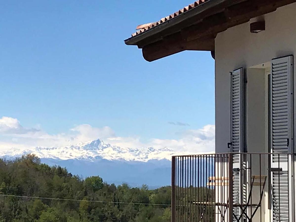 La Luce Delle Colline Bed & Breakfast Serravalle delle Langhe Exterior photo